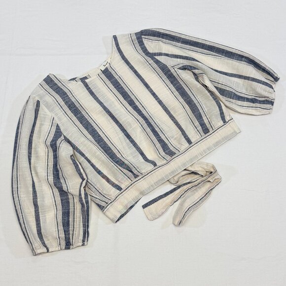 Love J Blue White Striped Crop Top L ¾ Sleeve Button Back Tie Nautical Chic Cool - Picture 8 of 12